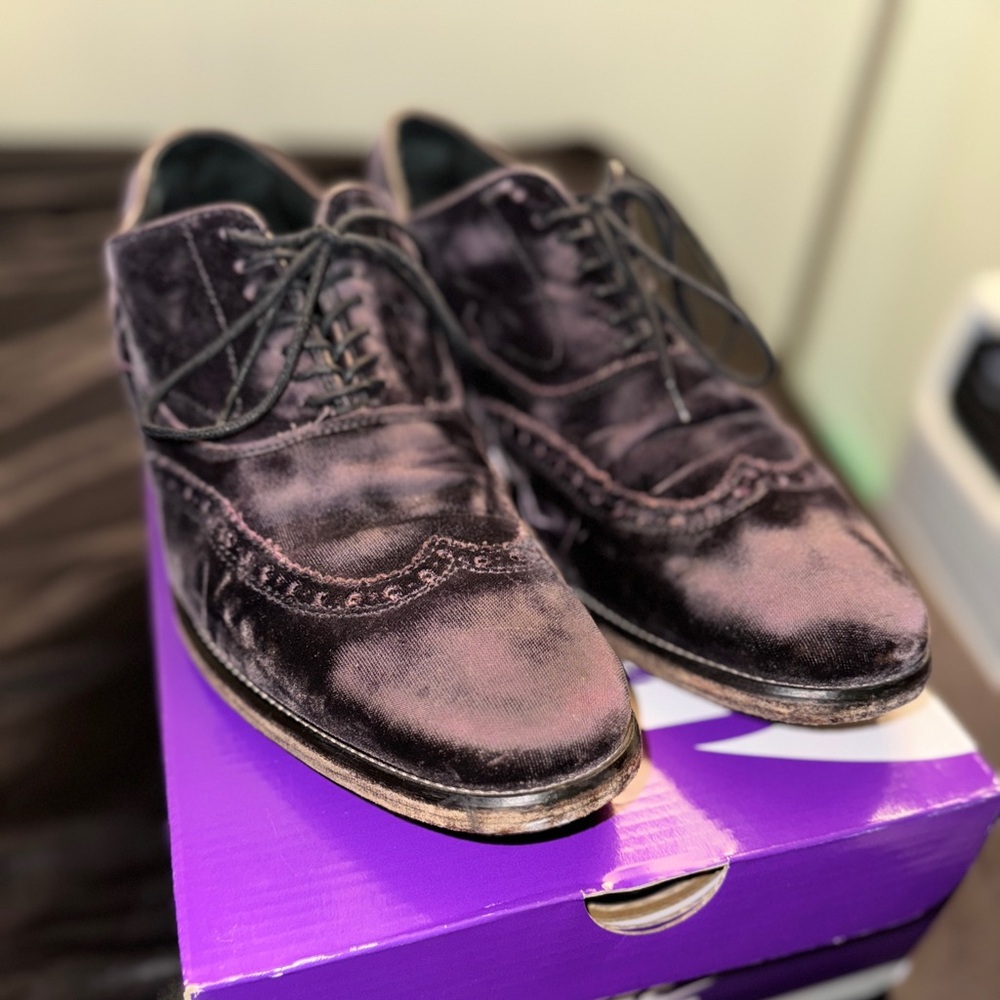 John Varvatos Distressed Velvet Wingtip Shoes
Size US 10